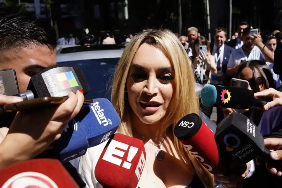 Así llegaba Fátima Florez al Congreso para la asunción del Presidente Javier Milei.