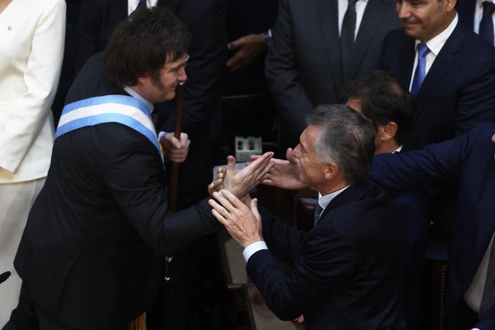 Milei presidente: el saludo con Macri, lo que opinó Larreta y el elogio de Zelensky