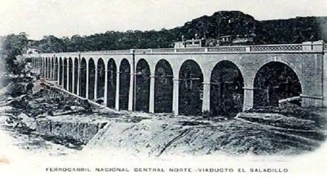 VIADUCTO. El ferrocarril hacia el norte tuvo una serie de obras, como la de El Saladillo, únicas para Sudamérica en el siglo XIX.