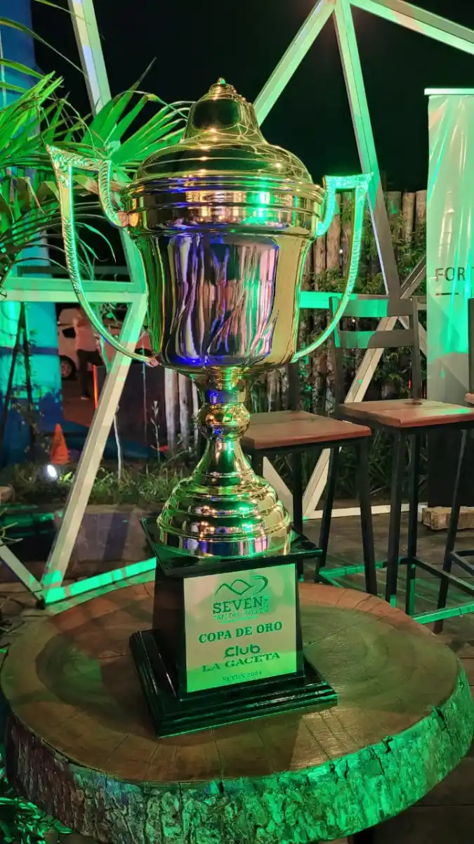 EL PREMIO MAYOR. Como cada año, la Copa de Oro LA GACETA será para el campeón.