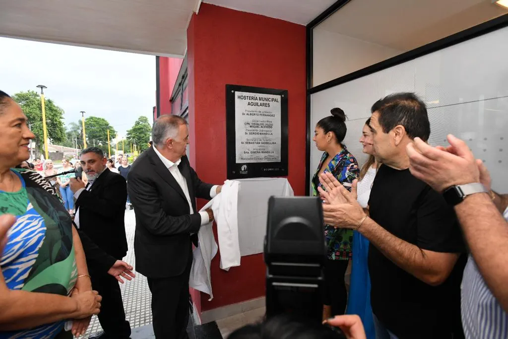Osvaldo Jaldo inauguró la hostería Municipal de Aguilares