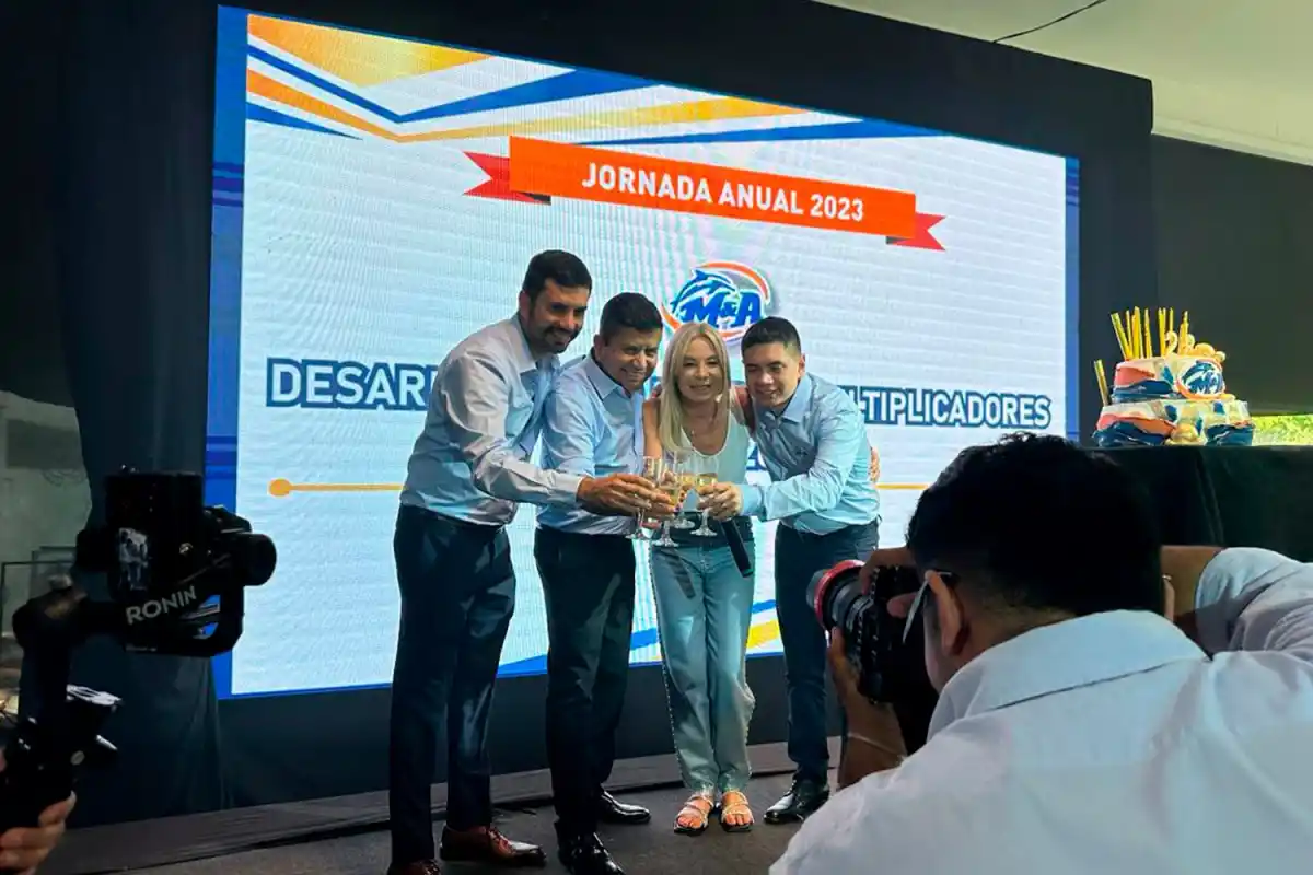 M&A Equipamientos Comerciales cerró el año celebrando sus 28 años como empresa líder en el rubro