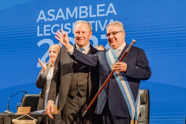 Cambio histórico: reglamentaron la ley que prohíbe las reelecciones indefinidas en Catamarca