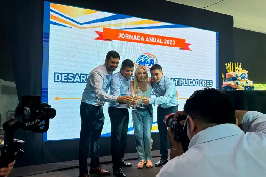 M&A Equipamientos Comerciales cerró el año celebrando sus 28 años como empresa líder en el rubro