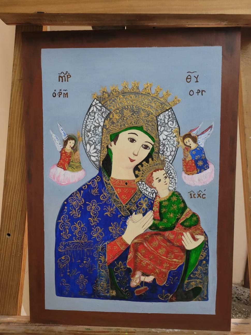 IMÁGENES. Los cuadros representan a San Expedito, a la Virgen y a los ángeles arcabuceros.