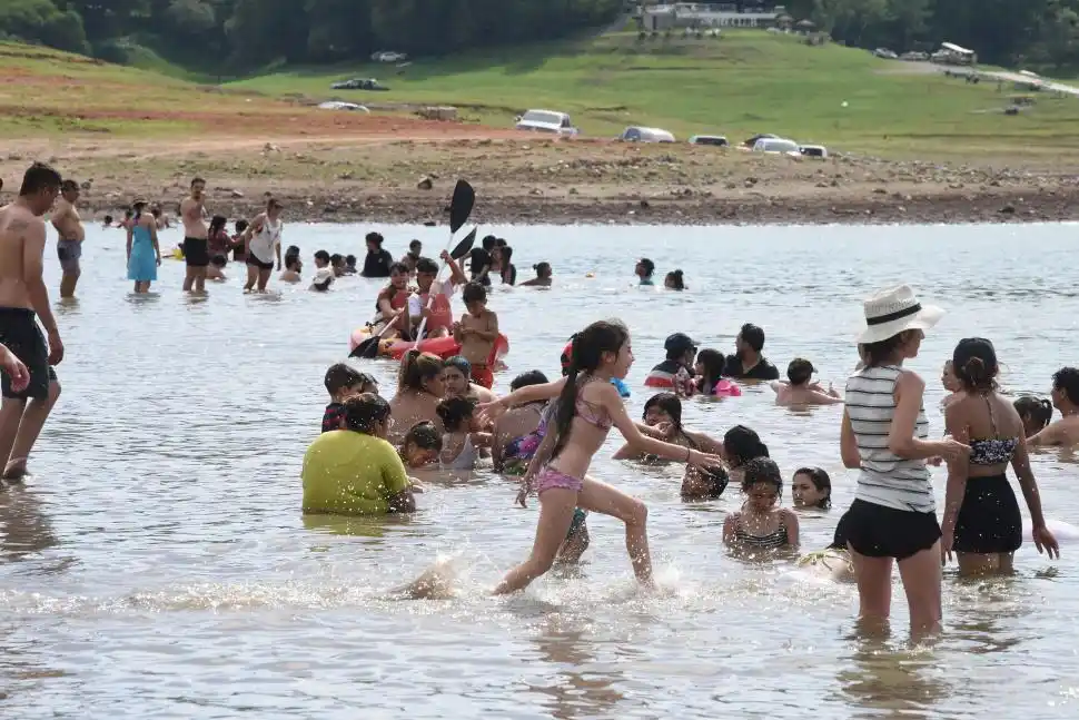 LÍMITES. Hubo controles para prevenir el ingreso a las partes profundas. 