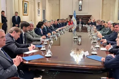 Cumbre de gobernadores en Buenos Aires para discutir el apoyo a la ley ómnibus