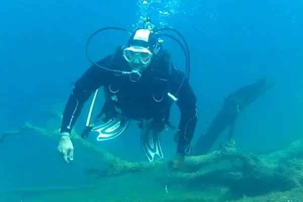 Vacaciones 2023/24: la leyenda el lago y el monstruo de las profundidades en la Patagonia