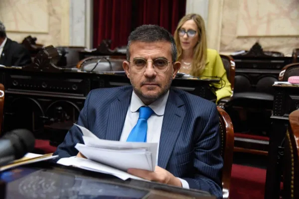 Carlos Cisneros: “Para Milei las jubilaciones van primero a la licuadora y después al freezer