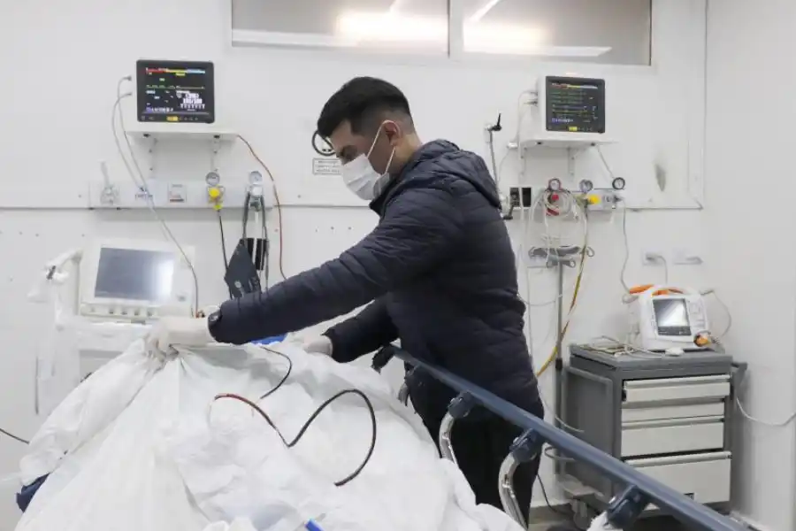 ACOMPAÑAMIENTO. Los pacientes pueden recibir la compañía y atención de algún familiar según el caso.