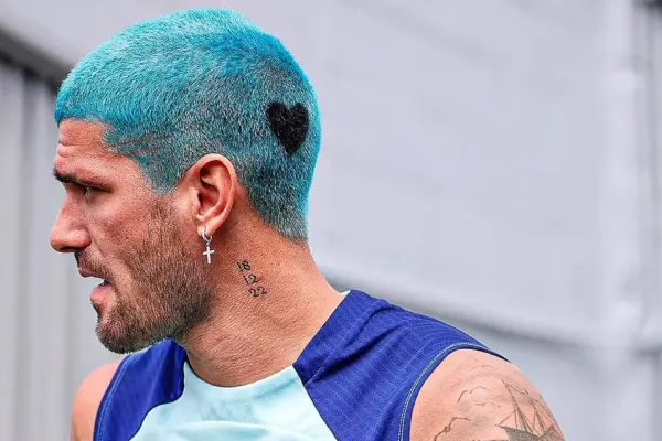 El excéntrico nuevo look de Rodrigo de Paul que revolucionó las redes sociales