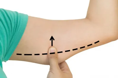 El simple y eficaz ejercicio para adelgazar los brazos en solo una semana