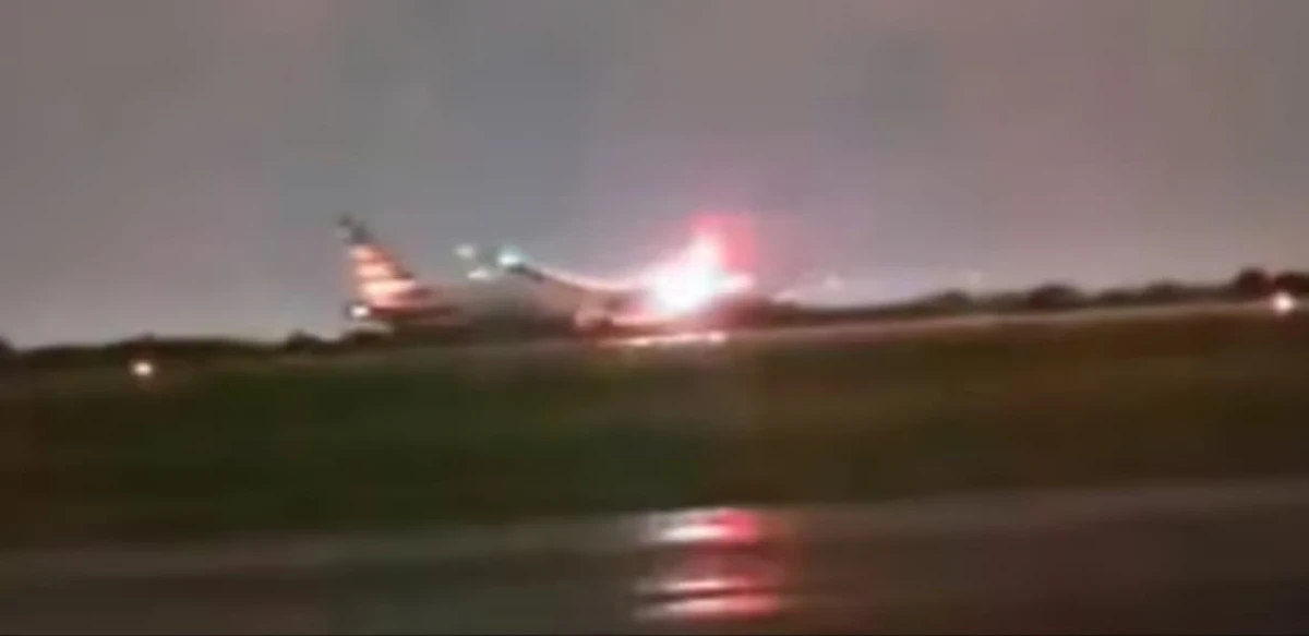 Emergencia: un avión regresó a Ezeiza luego de que un rayo impactó en una de sus alas