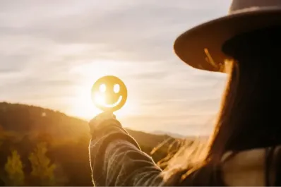 Cinco simples hábitos que activan las hormonas de la felicidad, según National Geographic