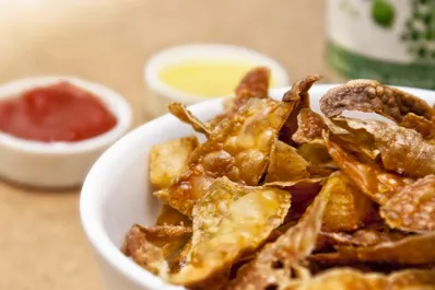 Cómo usar la cáscara de papa para hacer un snack rápido, económico y delicioso
