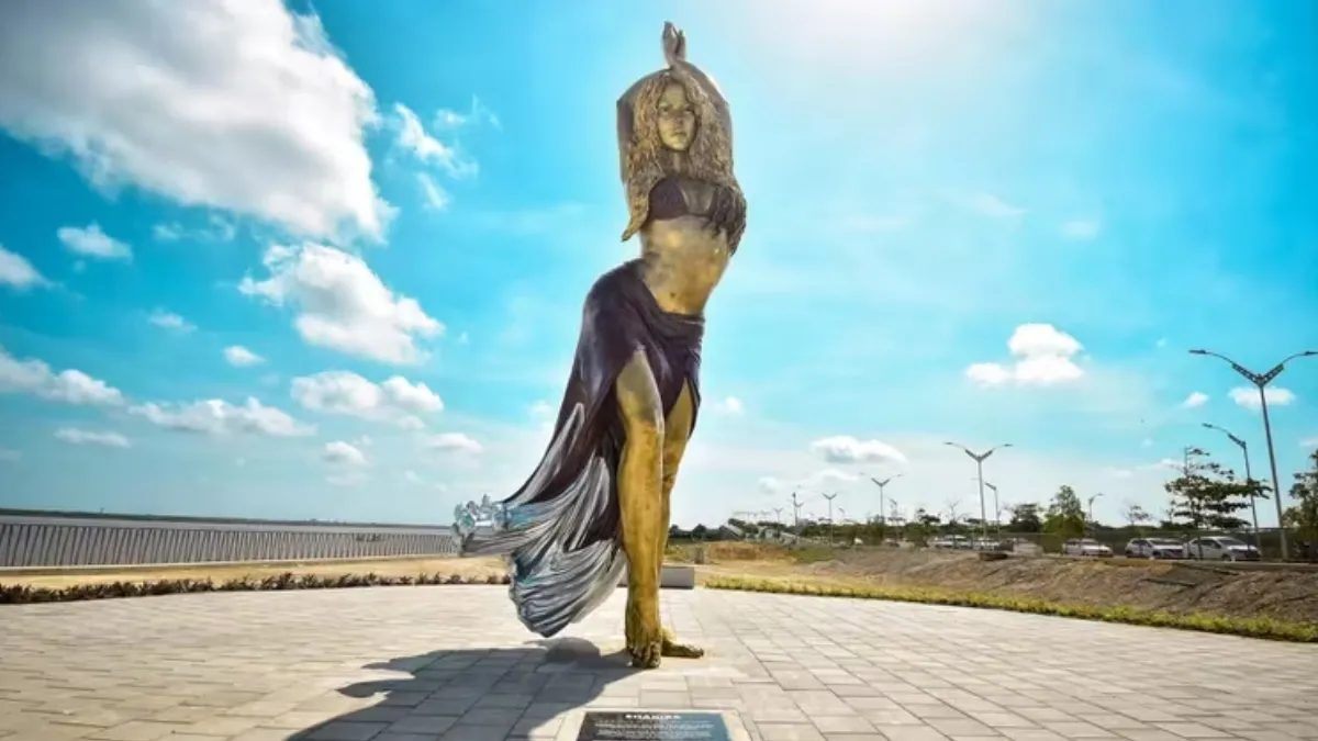 La curiosa estatua de Shakira con la que la homenajearon en Colombia