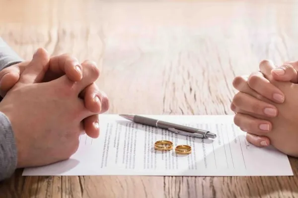 Ley ómnibus: Milei impulsa un divorcio exprés, sin intervención de abogados ni jueces