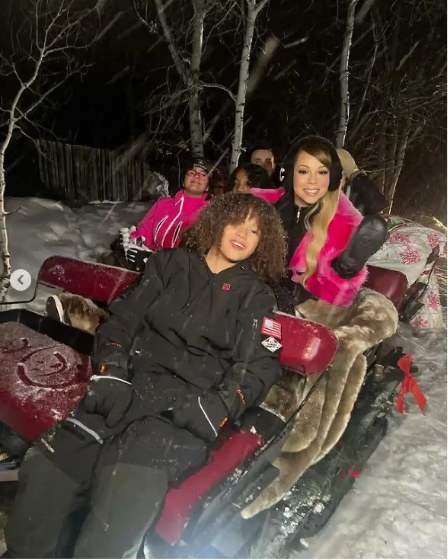 De los Jonas Brothers a Taylor Swift: ¿cuáles fueron las tradiciones navideñas más excéntricas de los famosos?