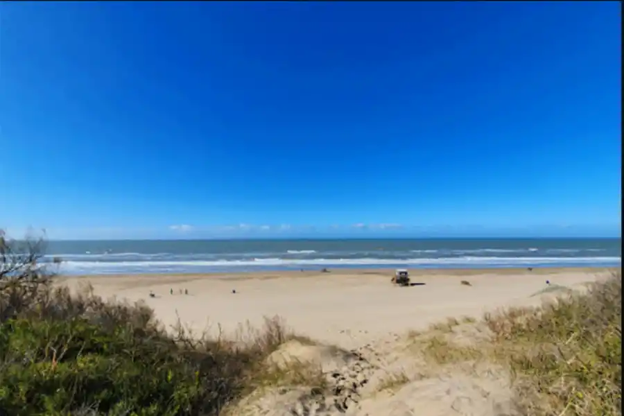 Vacaciones 2023/24: cuáles son las playas argentinas ideales para disfrutar en familia