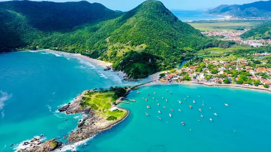 Vacaciones 2023/24: ¿qué sucede en las playas del sur de Brasil y por qué emitieron una alerta para turistas argentinos? 