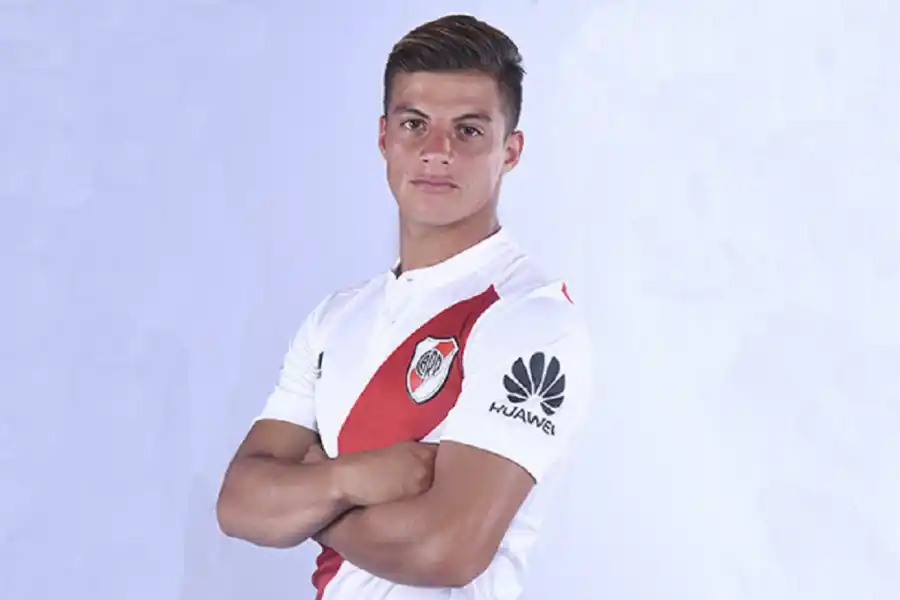 EXPERIENCIA. Elías López viene de sumar minutos con la camiseta de Arsenal, pero su pase pertenece a River. 