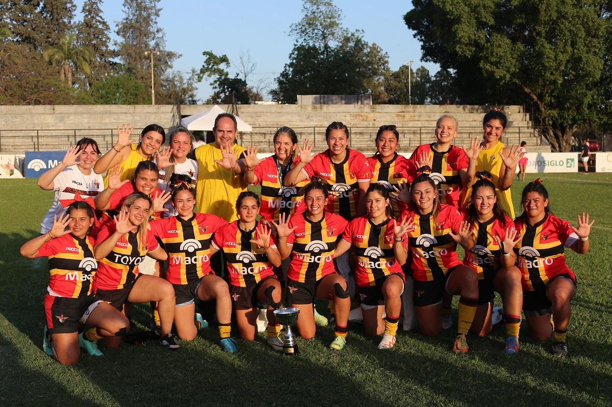 PENTACAMPEONAS. Cardenales fue anfitrión del Nacional de Clubes femenino y volvió a ganar el título después de ocho años.