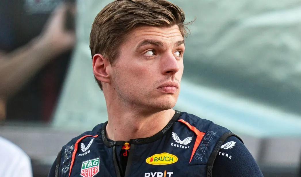 Se negaron a alquilarle un auto a Verstappen, tricampeón de Fórmula 1, por ser demasiado joven