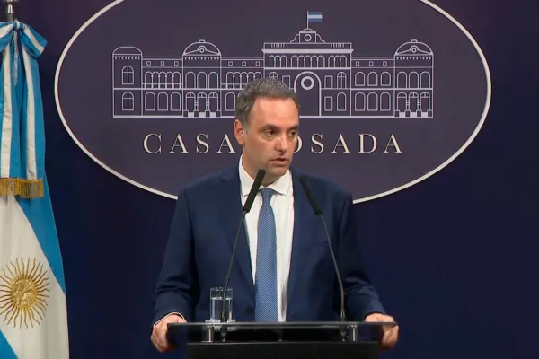 El Gobierno confirmó que este jueves recibirá a una comitiva del FMI