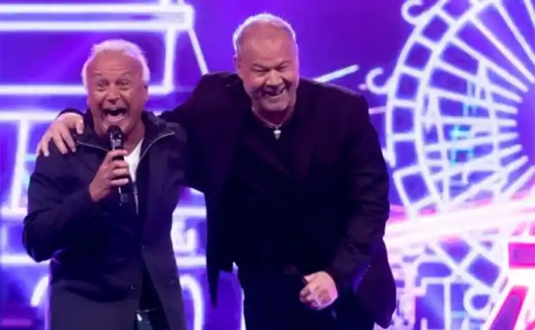 SÓLO DOS MIDACHIS. Son Miguel Del Sel, Chino Volpato y banda.