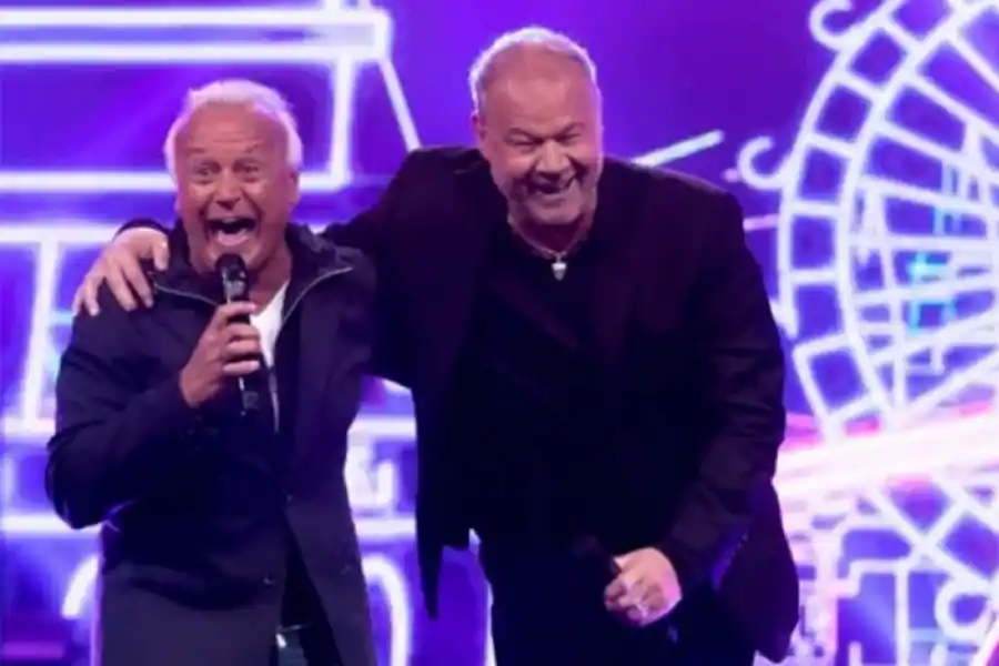 SÓLO DOS MIDACHIS. Son Miguel Del Sel, Chino Volpato y banda.