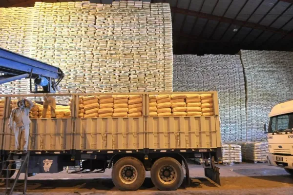 Apertura de importaciones: señalan que el azúcar es más barato en el país