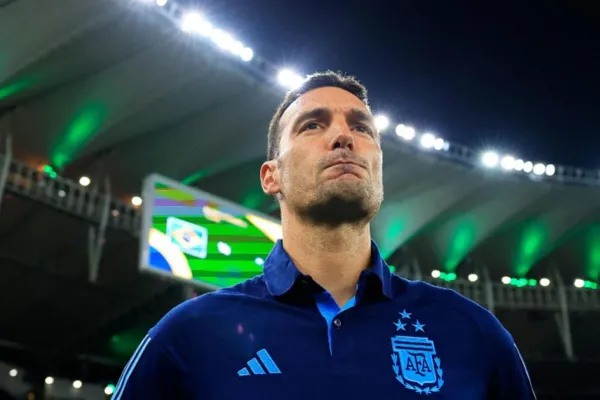 Video: Lionel Scaloni recibió un emotivo regalo en la puerta de su casa de Pujato