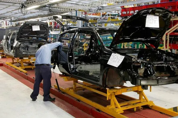 Autos: la producción nacional registró un aumento del 13,7% durante el año pasado