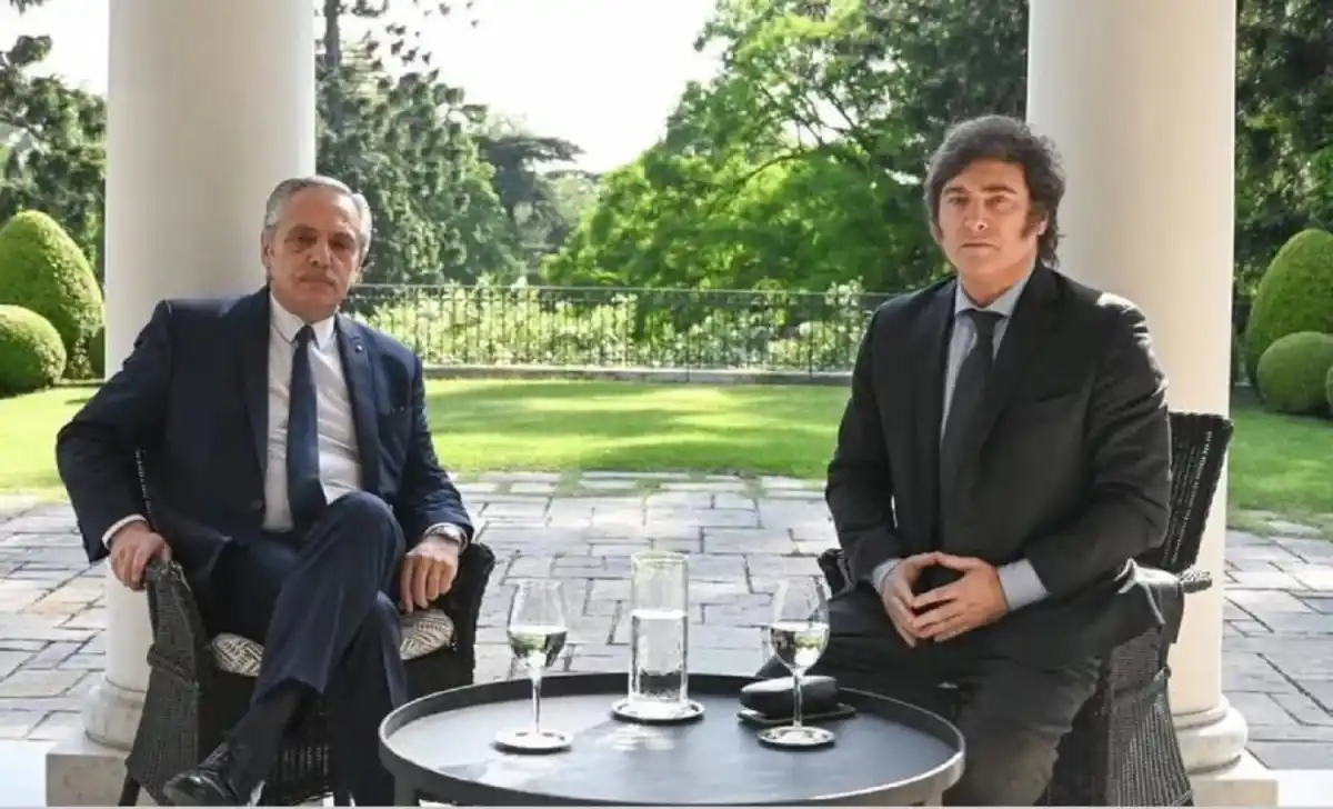 REUNIÓN. En noviembre, Milei estuvo con Alberto Fernández en la Quinta de Olivos. 