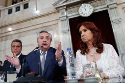 ¿Quién se pone el traje de líder en el peronismo?