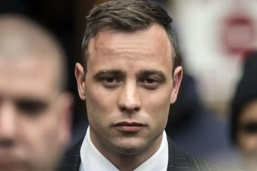 JUICIO. Oscar Pistorius fue liberado bajo libertad condicional. 