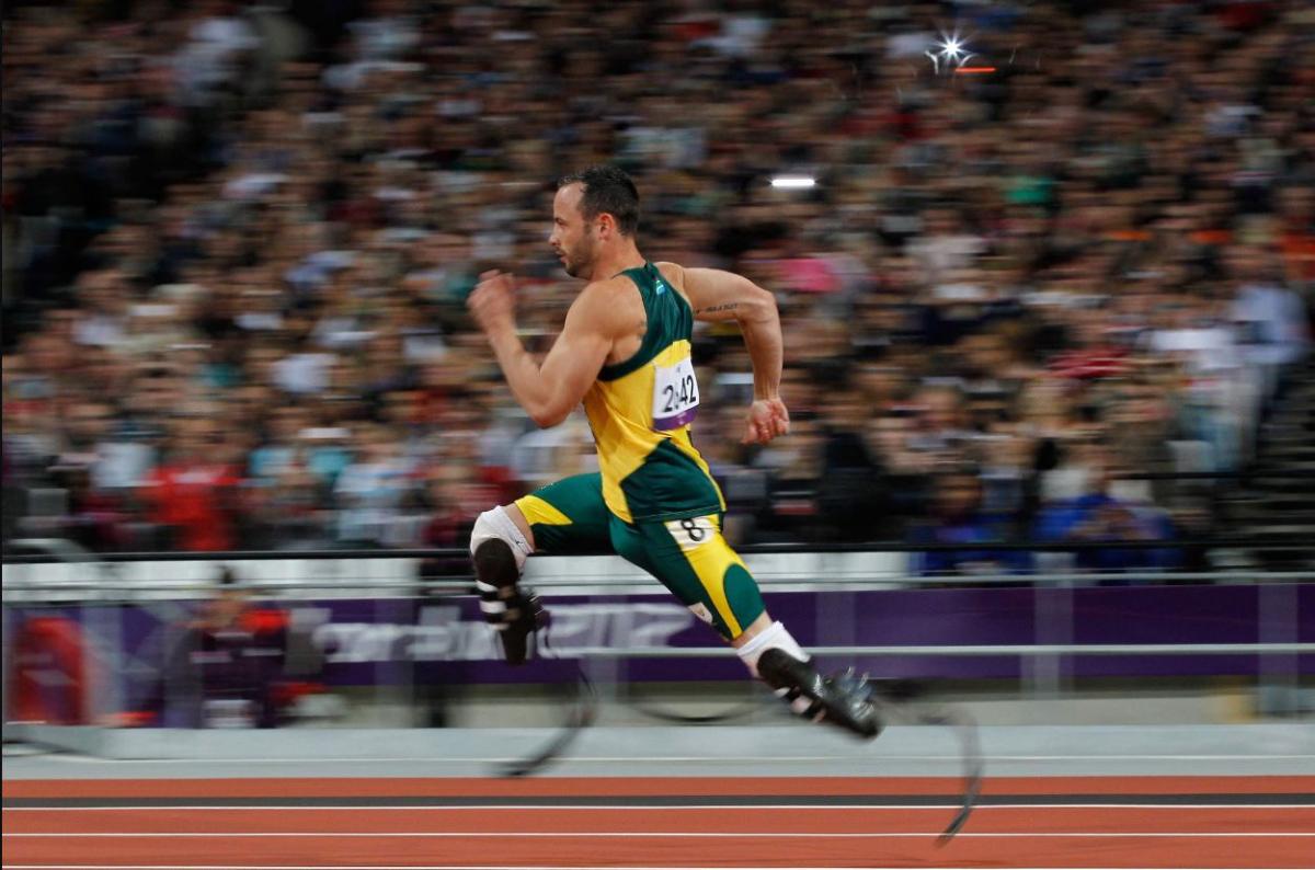 CALSIFICADO. Oscar Pistorius en 2012 se clasificó para las semifinales de los 400 metros en los Juegos Olímpicos de Londres. 