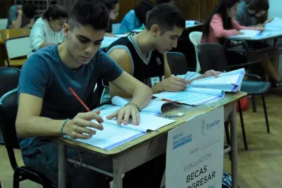 Becas Progresar de Anses: quiénes dejan de cobrar y cuáles son los requisitos en 2024