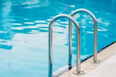 Tragedia en Rosario: un niño murió ahogado en la pileta de un club