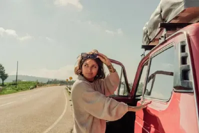 Un insólito cartel en una camioneta se hizo viral: “Si lo ves, tiene esposa”