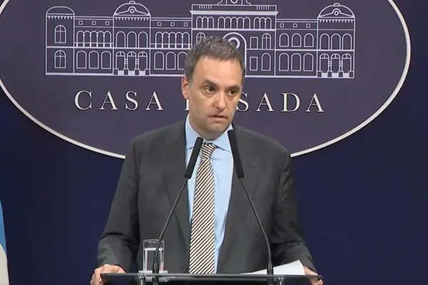 Ley ómnibus en el Congreso: El contenido no se negocia, dijo el vocero Adornis