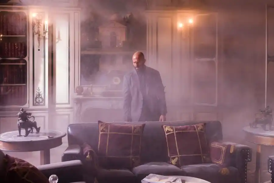 “Alicia en el país de las pesadillas”: una versión terrorífica del clásico de Lewis Carroll