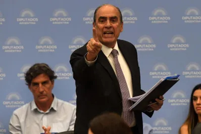 Francos advirtió que si la ley Bases no se aprueba se va a ajustar de otra manera