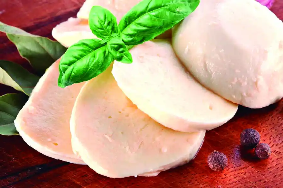 Queso cheddar: ¿sabroso pero peligroso?