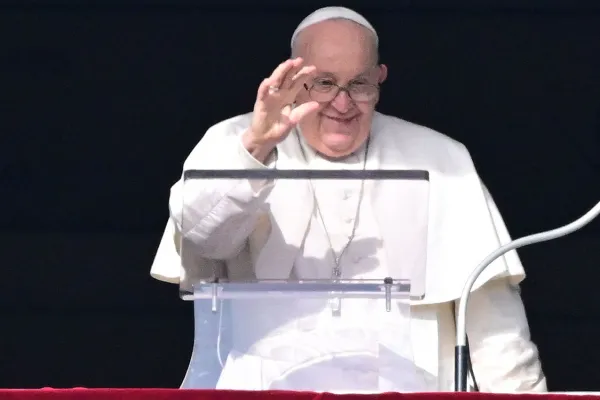 Francisco refuerza controles financieros en el Vaticano