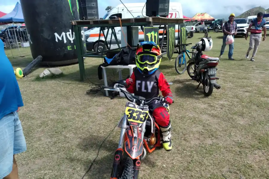 Díaz Vélez, ante una multitud, ganó la primera fecha del Torneo de Verano en Tafí del Valle