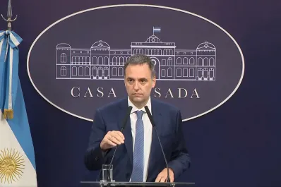 El vocero presidencial le respondió a Rodrigo De Loredo: Nos llama la atención