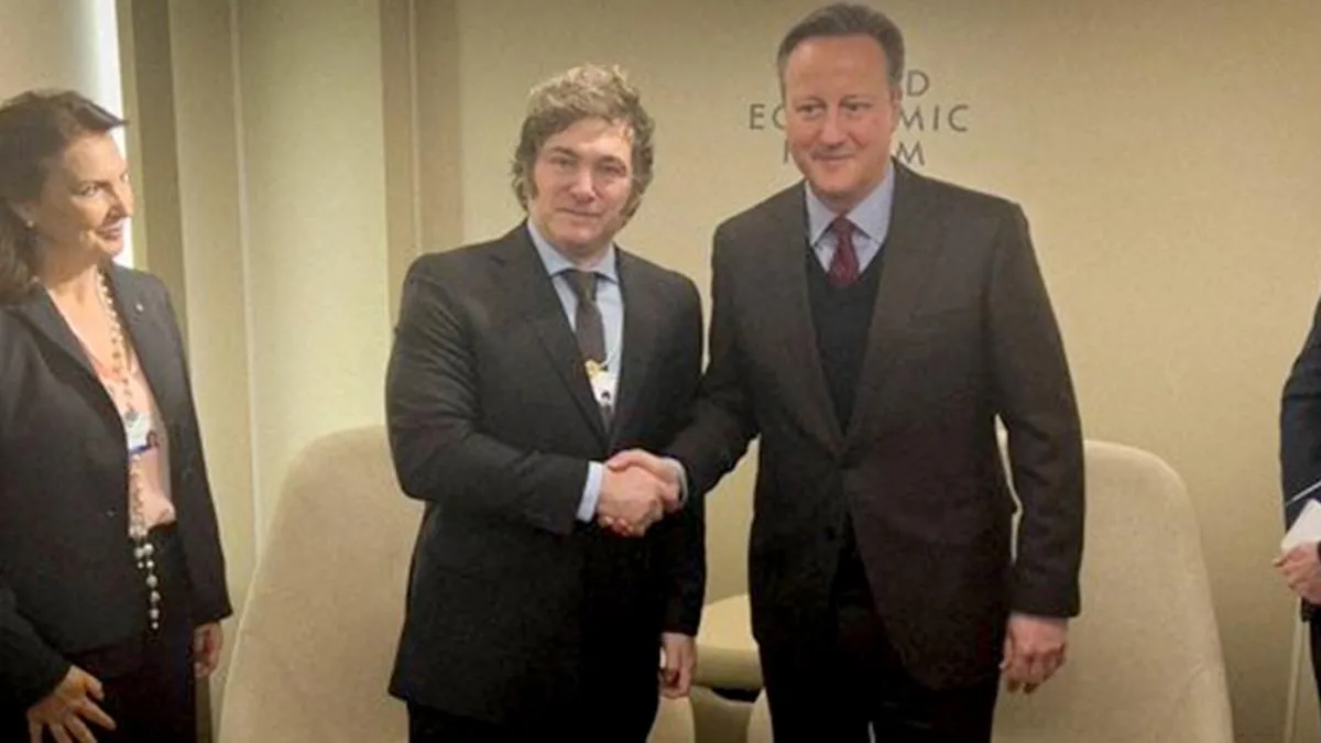 Javeir Milei se reunió con el canciller británico David Cameron 
