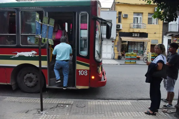 Empresarios del ómnibus, a la espera de un día clave para dejar atrás la reducción del servicio