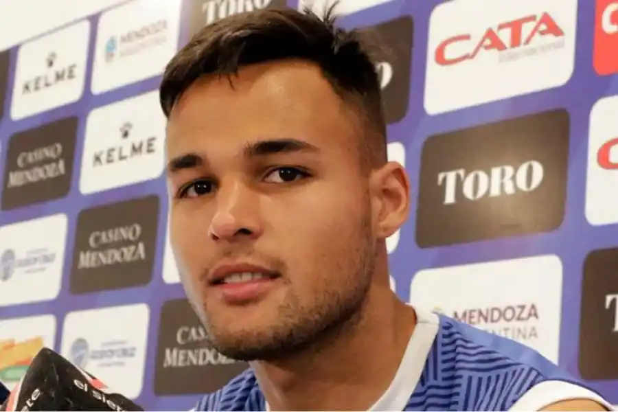 La dupla ya dirigió a Breitenbruch que se desempeña como central y lateral.